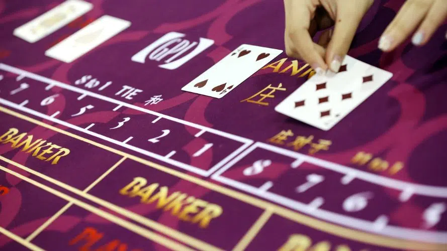 Baccarat Chemin de Fer tại FUN88: Hướng dẫn từ A-Z, Mẹo Chơi và Chiến Lược!